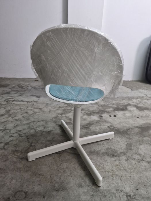 Cadeira para criança de escritório ikea