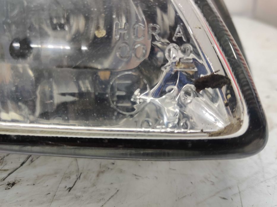 Mazda 626 Reflektor Lampa Prawa Przednia Prawa Przód