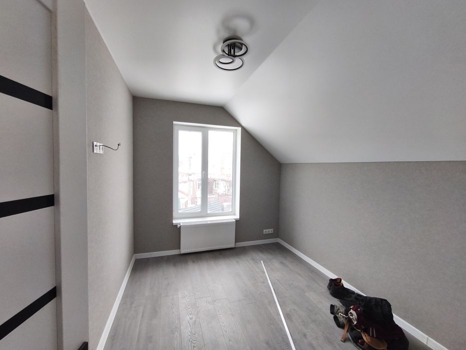 Продаю будинок в дуплексі на Таращанському