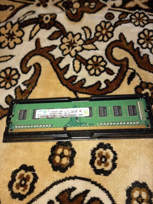 Оперативная память Samsung 2 GB SO-DIMM DDR3 1333 MHz