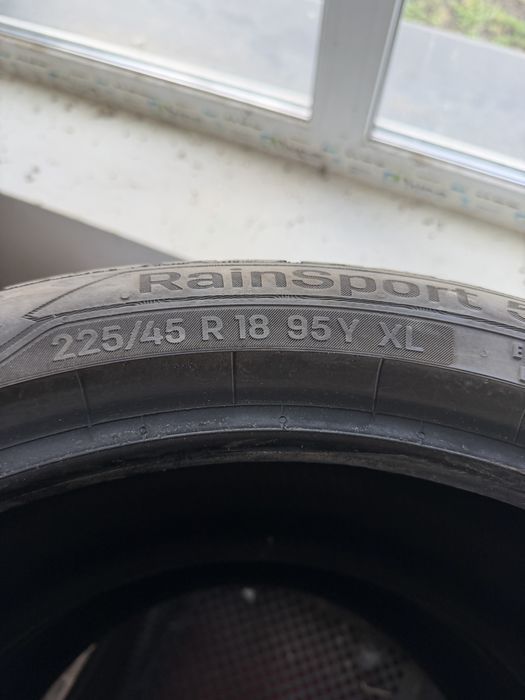 Резина летняя 225/45 R18 uniroyal