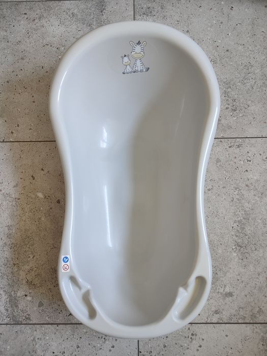 Wanienka że stelażem, stojakiem dla dziecka, noworodka, niemowlaka