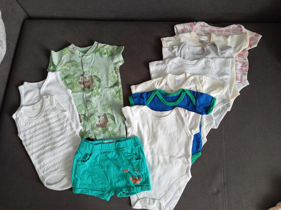 Paczka ubrań niemowlęcych rozm. 56