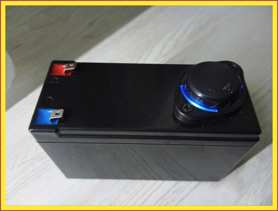 Акумуляторна батарея 12.6 V літій-іон 12 Ah  Li-ion Б/В з зарядкою