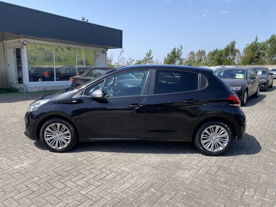 Peugeot 208 1.6 HDI - Android + Câmara
