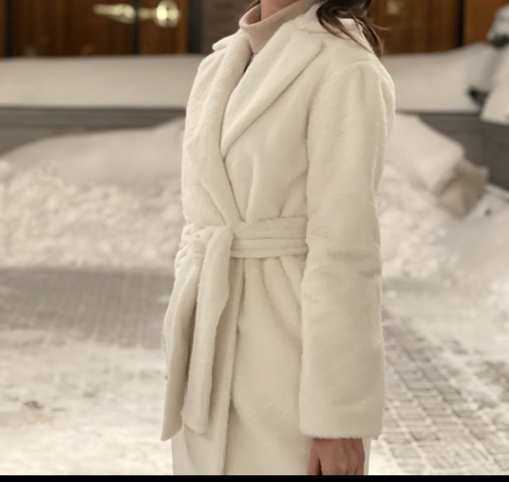 Шуба молочна friends of fashion штучна