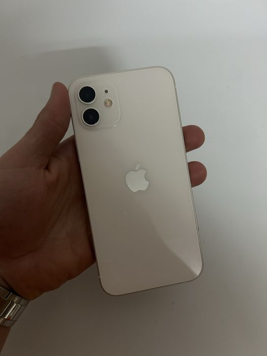 Iphone 12 em perfeito estado