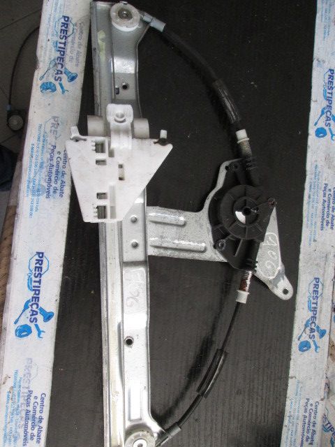 Elevador vidros trás direito SMART ForFour (454)