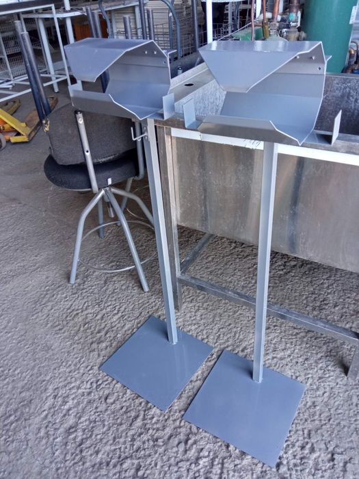 Стойки металлические для пакетов и другие