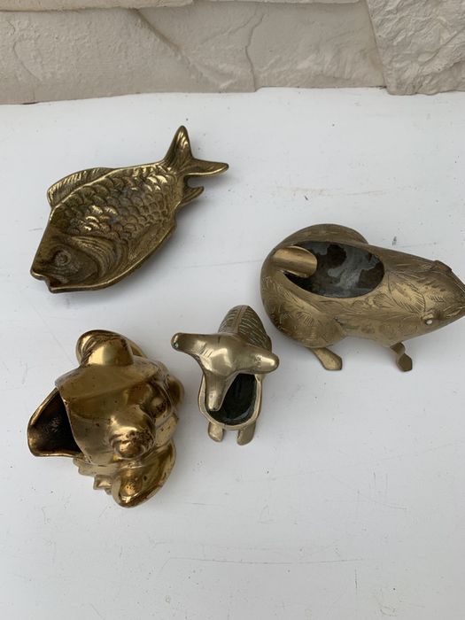 2szt popielniczka mosiężna kangur żaba ropucha z mosiądzu