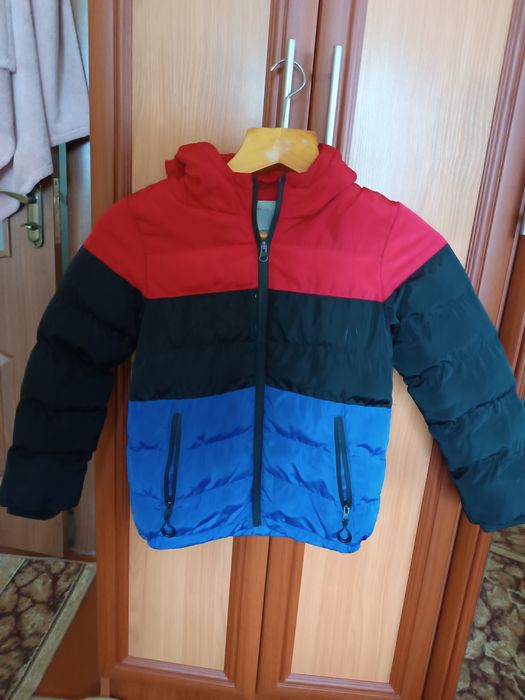 Куртка демісезонна