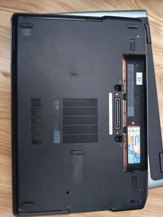 Laptopy 3 sztuki