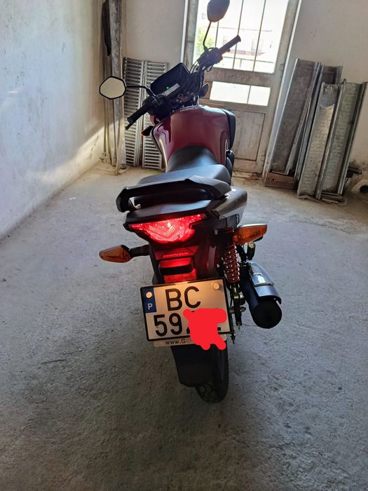 Moto HONDA CB 125 F