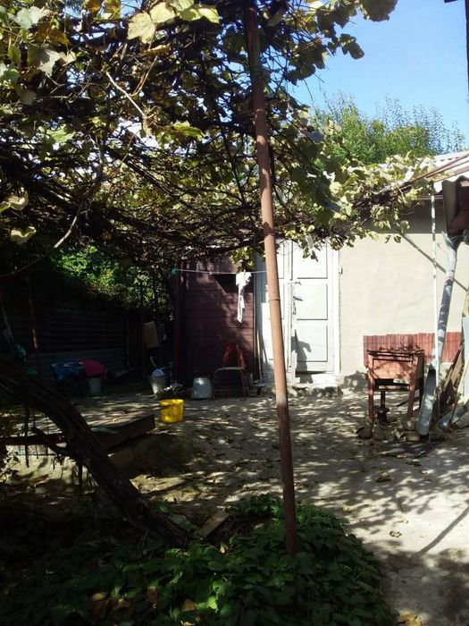 Продам будинок в центрі