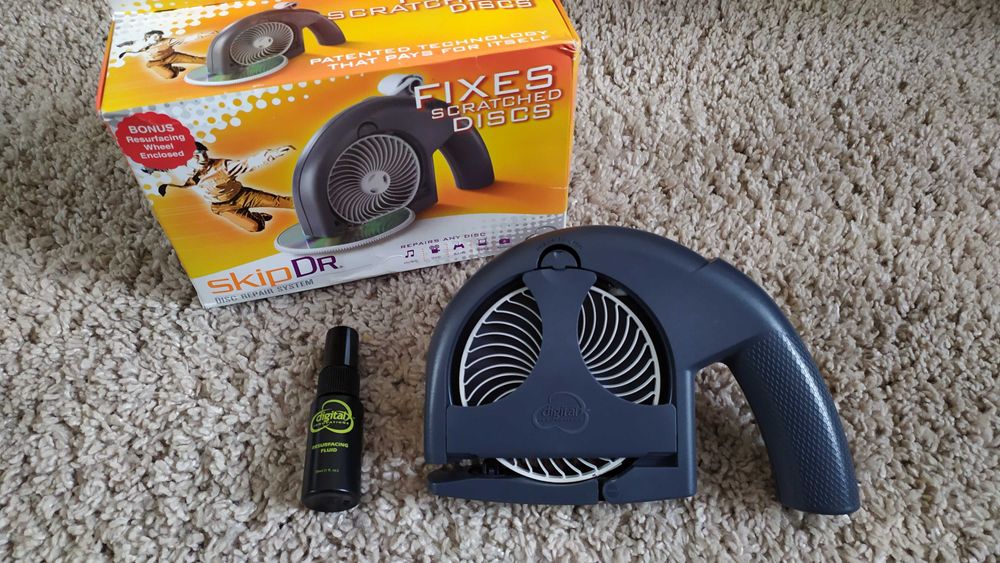 Digital Innovations SkipDr. машинка для ремонта царапин на CD дисках