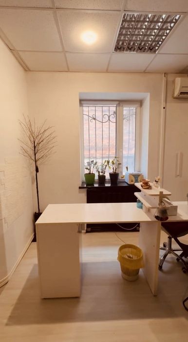 Оренда окремої будівлі у центрі міста вул. Гоголя