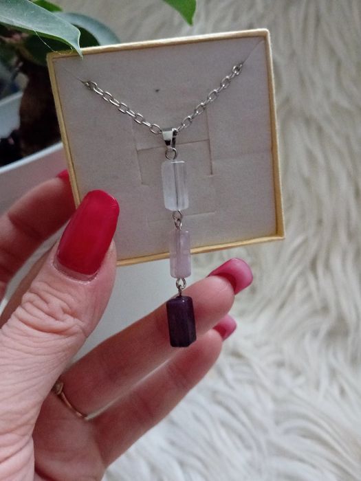 Nowy elegancki łańcuszek typu krawatka