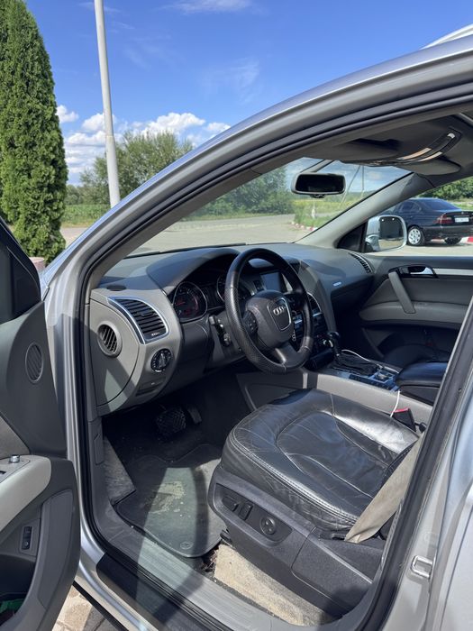 Продам Audi Q7 2007