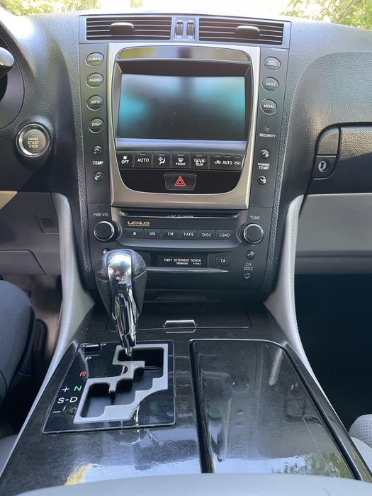 Продам Lexus GS 300