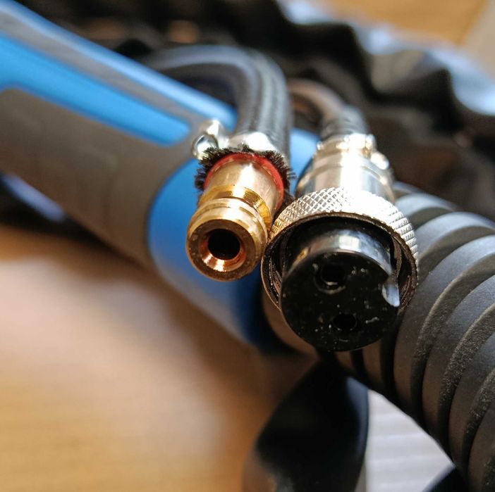 Uchwyt spawalniczy TIG 4m zaworek NOWY typ 17 duży lub mały wtyk 2-PIN