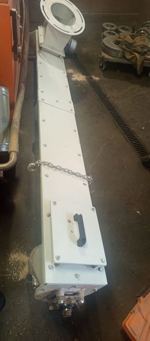 Podajnik ślimakowy kmpl z silnikiem i przekładnią