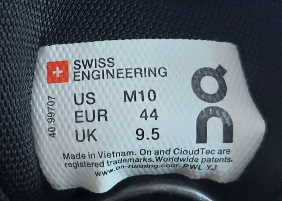 Кроссовки бігові фірми Swiss engineering Cloud X оригінал


Розмір по