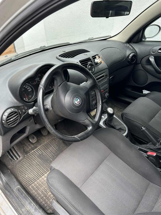 Alfa Romeo 147 polift