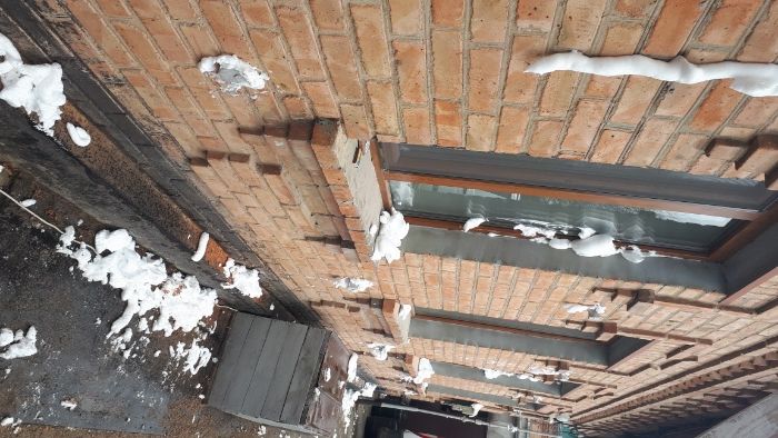 Утеплення будинків, дахів рідким пінопластом: піноізол.