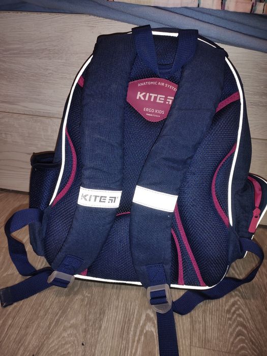 Продам рюкзак шкільний Kite Education Fluffy Bunny 37.5х29х13 см 11.5 л