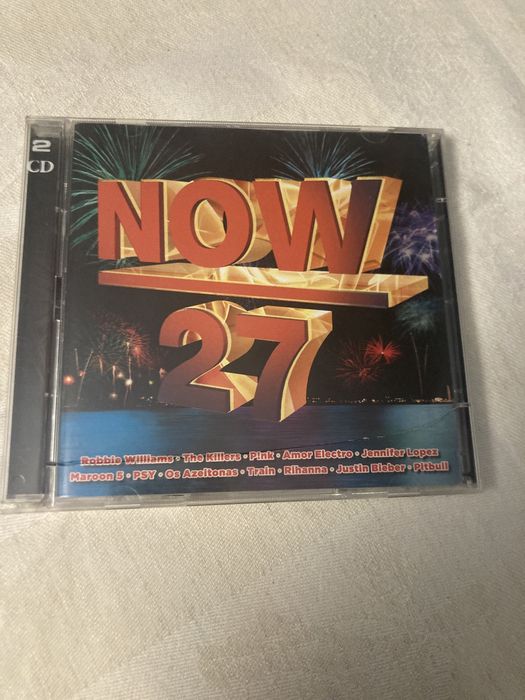 CD Now 27 em bom estado
