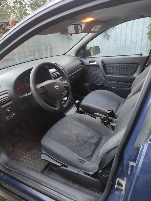 Opel Astra G 2 літра дизель.