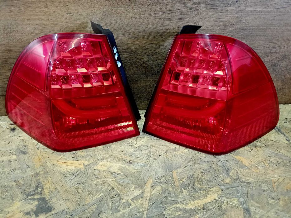 BMW E91 seria 3 kombi lift FL lampa tył tylna led prawa lewa oryginał