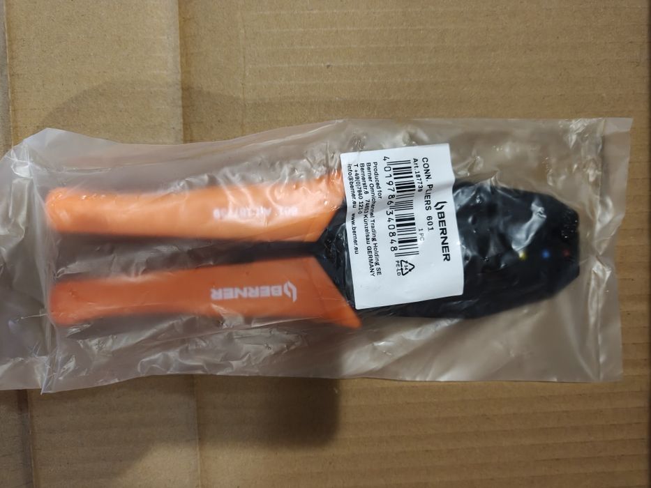 Szczypce do złączy kablowych