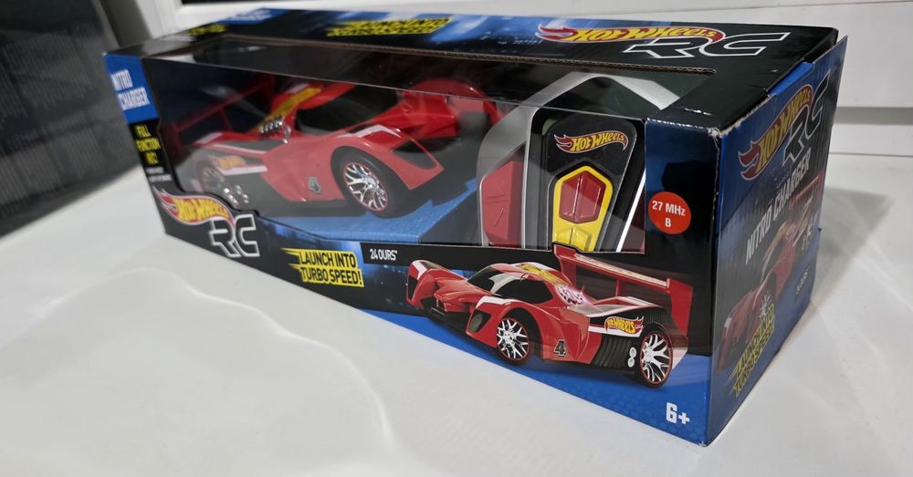 Hot Wheels Remote Control Nitro Charger радіокерована машинка дріфт