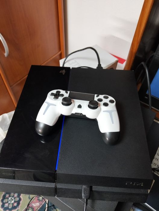 PlayStation 4 com hem de 1tb