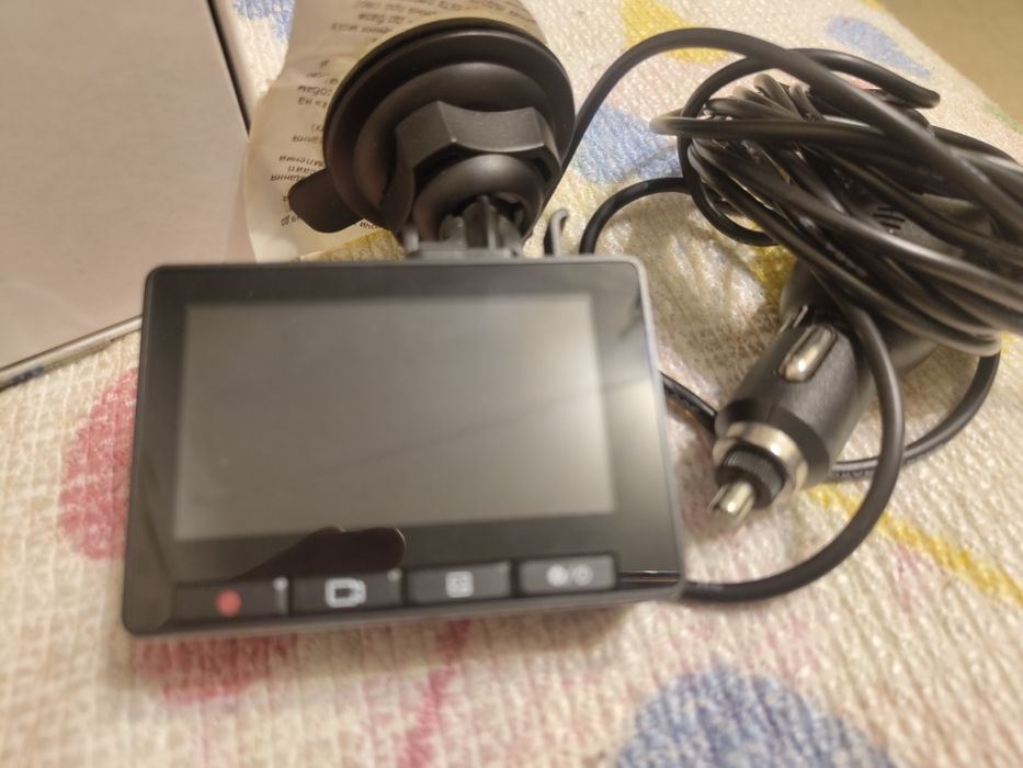 Відеореєстратор Globex GE-201W — це сучасний пристрій для запису дорож