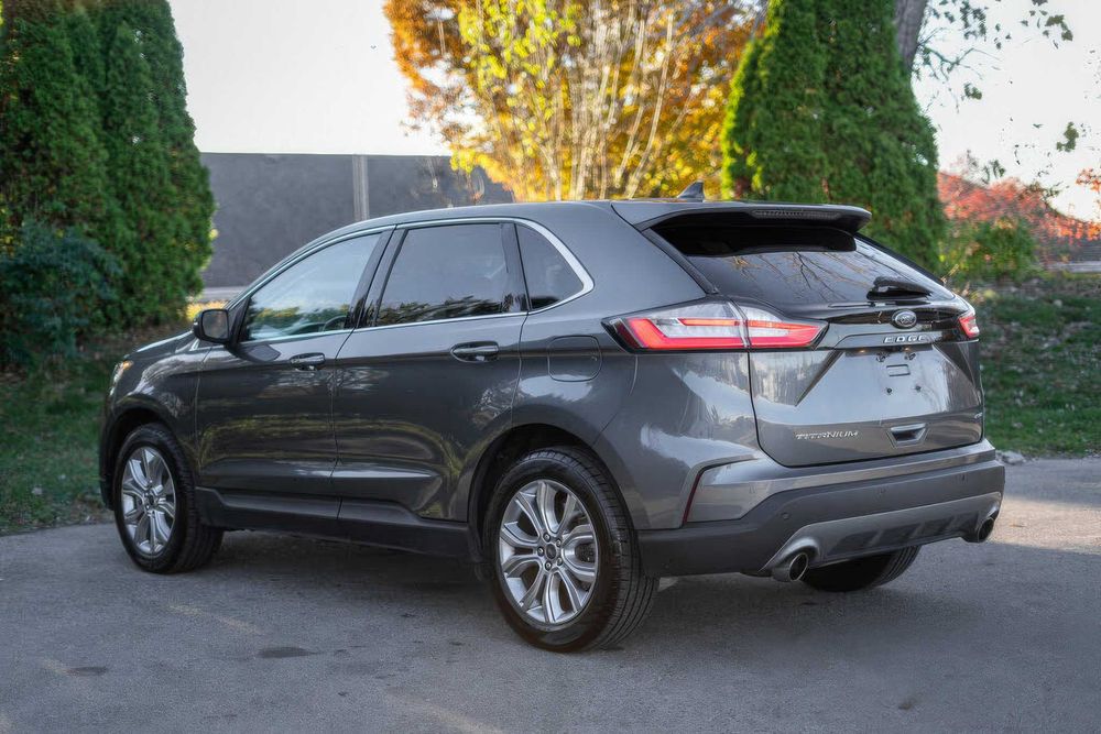 Ford Edge Titanium      2022