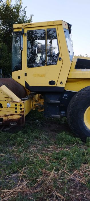 Продам  дорожний каток  BOMAG