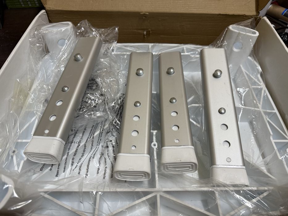 Podnóżek, taboret pod prysznic , do wanny z regulacją wysokości,