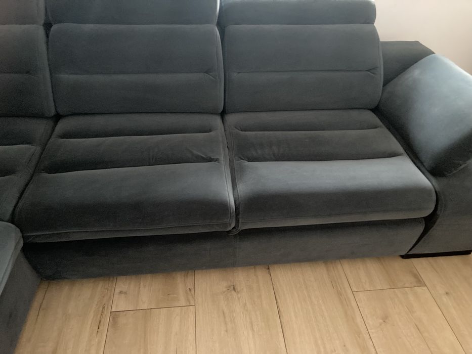 Duzy regulowany naroznik z funkcja spania