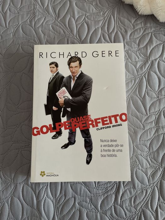 Livro “Golpe quase perfeito” de Clifford Irving