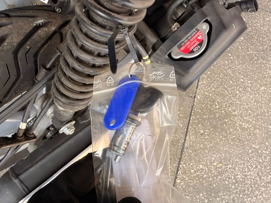 Silnik 125 I-get Vespa GTS 22rok