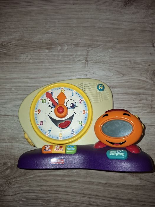 Uczący zegar Fisher Price
