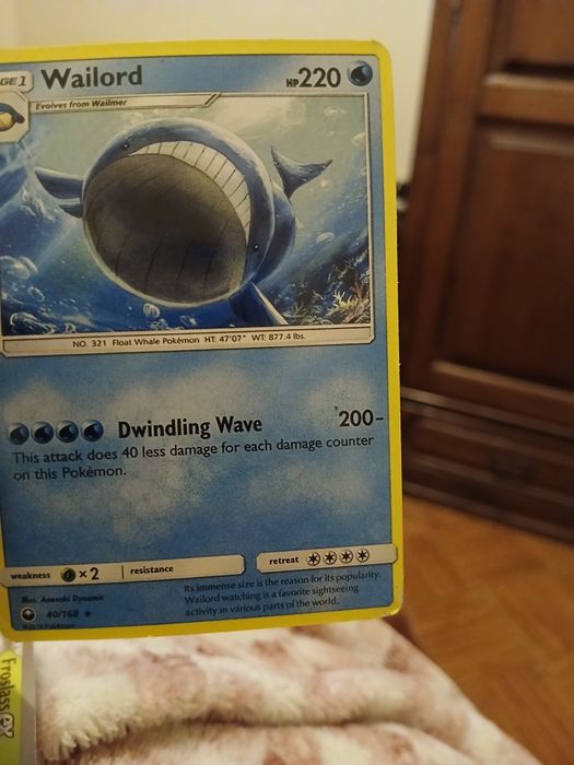 Vendo cartas do pokemo