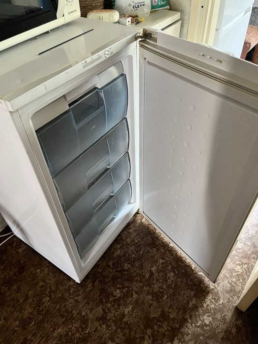 Морозильна камера BEKO