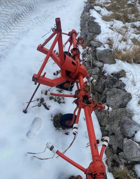 Przetrząsarka przewracarka