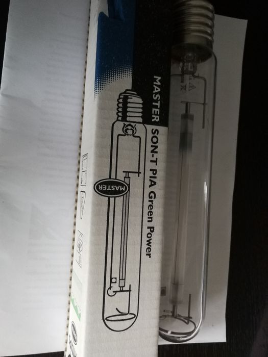 Sprzedam żarówki 600w