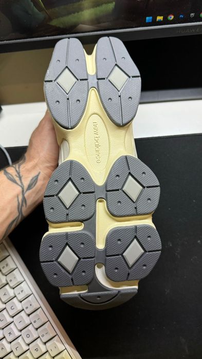 Sapatilhas New Balance 9060 originais - Novas