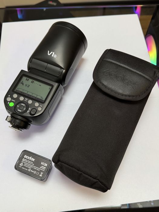Lampa błyskowa Godox V1 do Sony