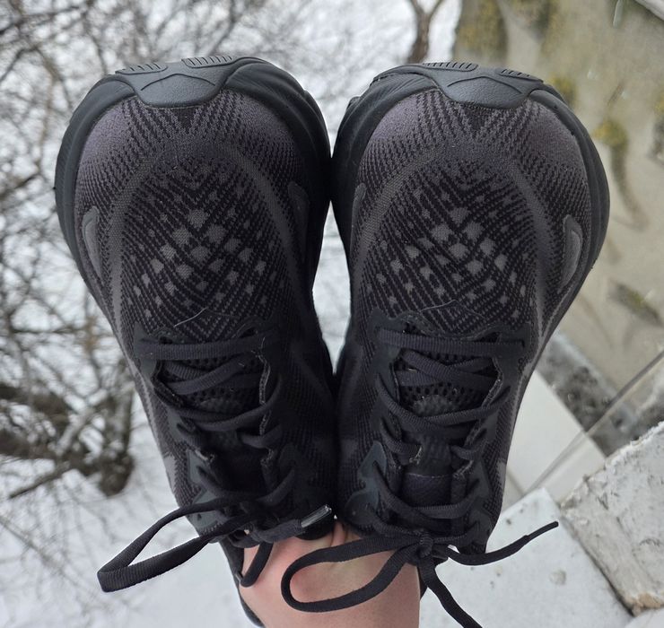 46р Hoka Clifton 9 чоловічі кросівки